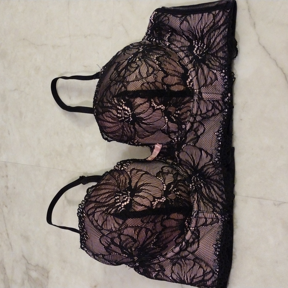 Sofia B. Intimates Bra.